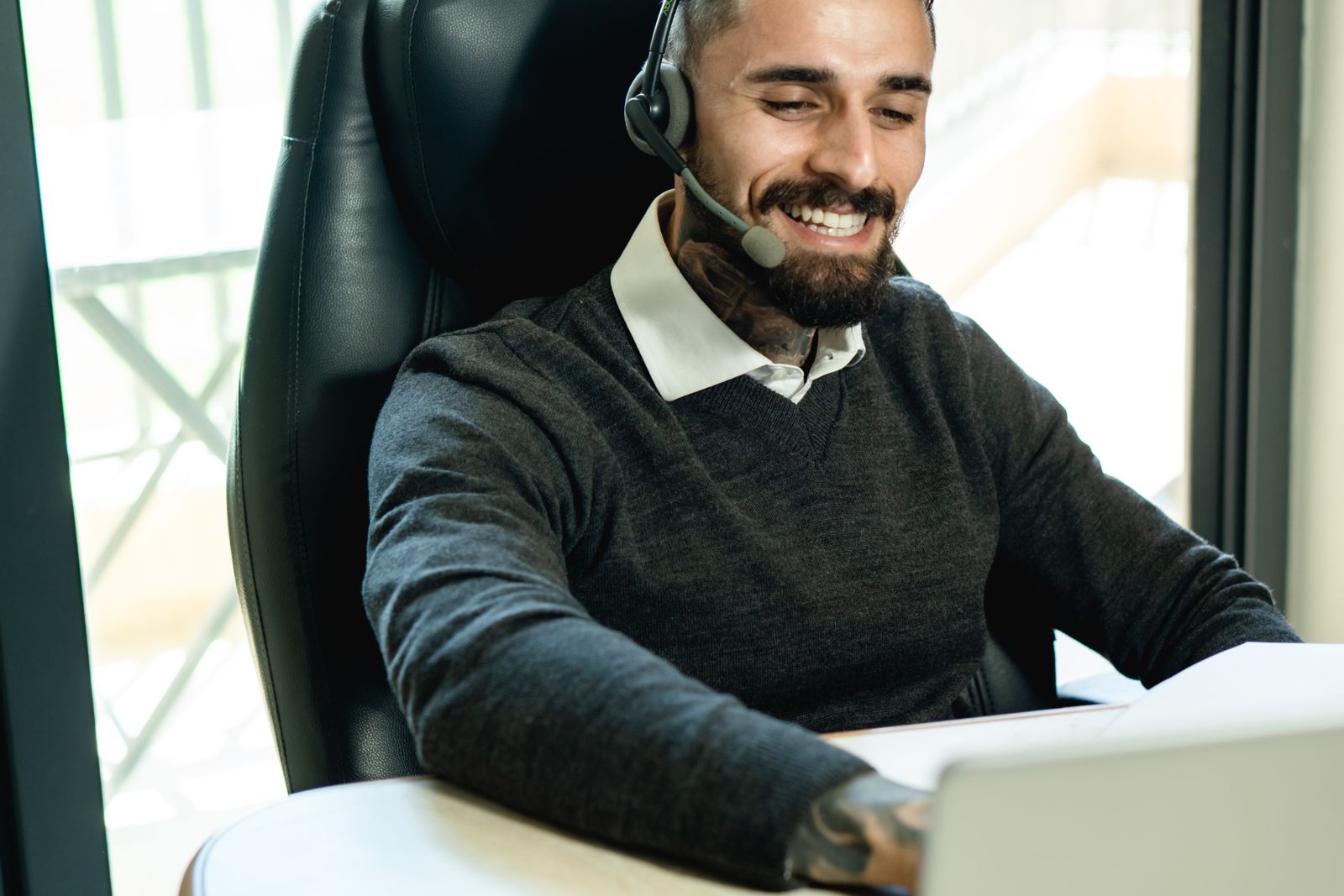 Customer service specialist assisting a customer